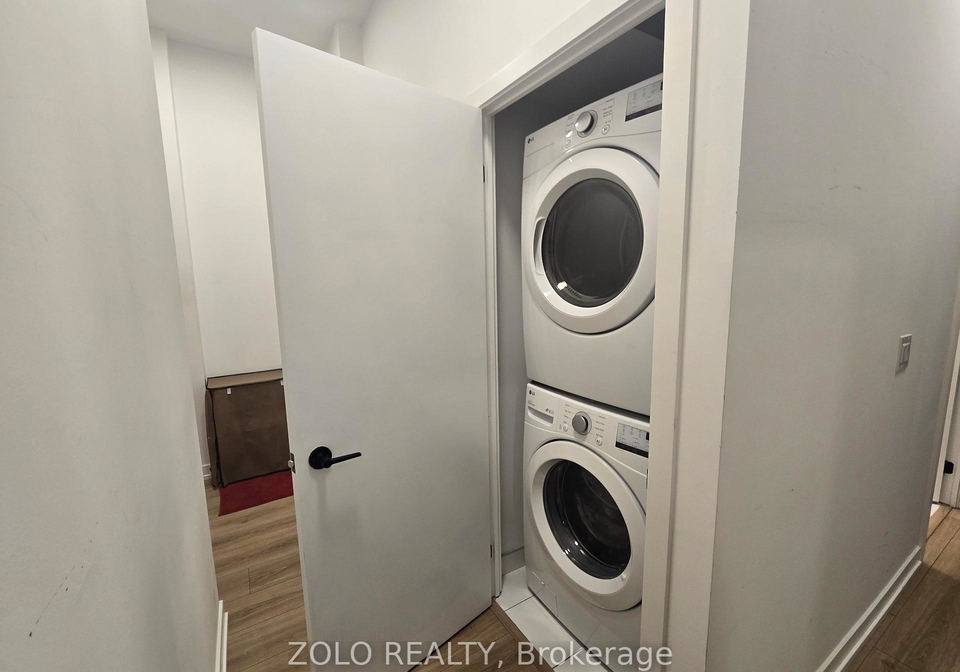 10-lagerfeld-drive-brampton-ontario-w12845952