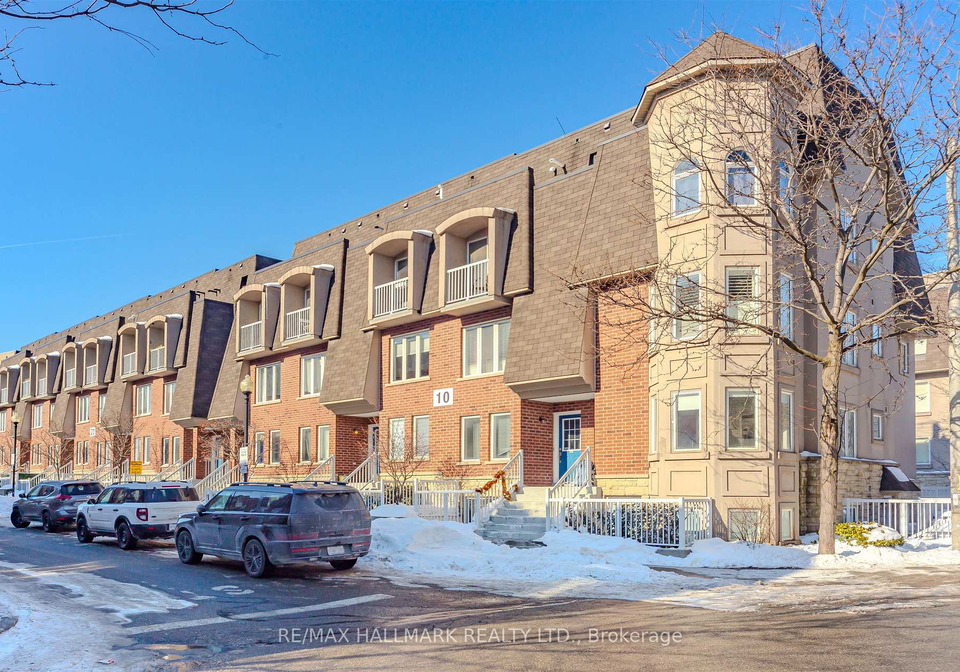 10-turntable-crescent-toronto-ontario-w12846256
