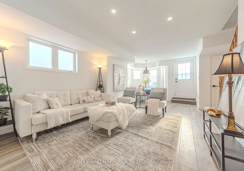 10-turntable-crescent-toronto-ontario-w12846256