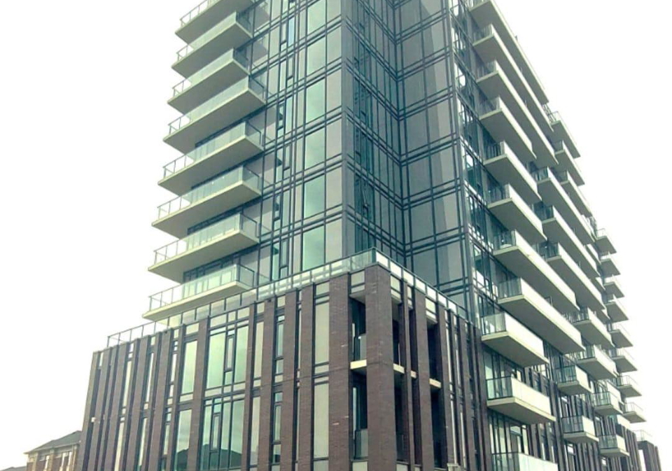 215-veterans-drive-brampton-ontario-w12846258
