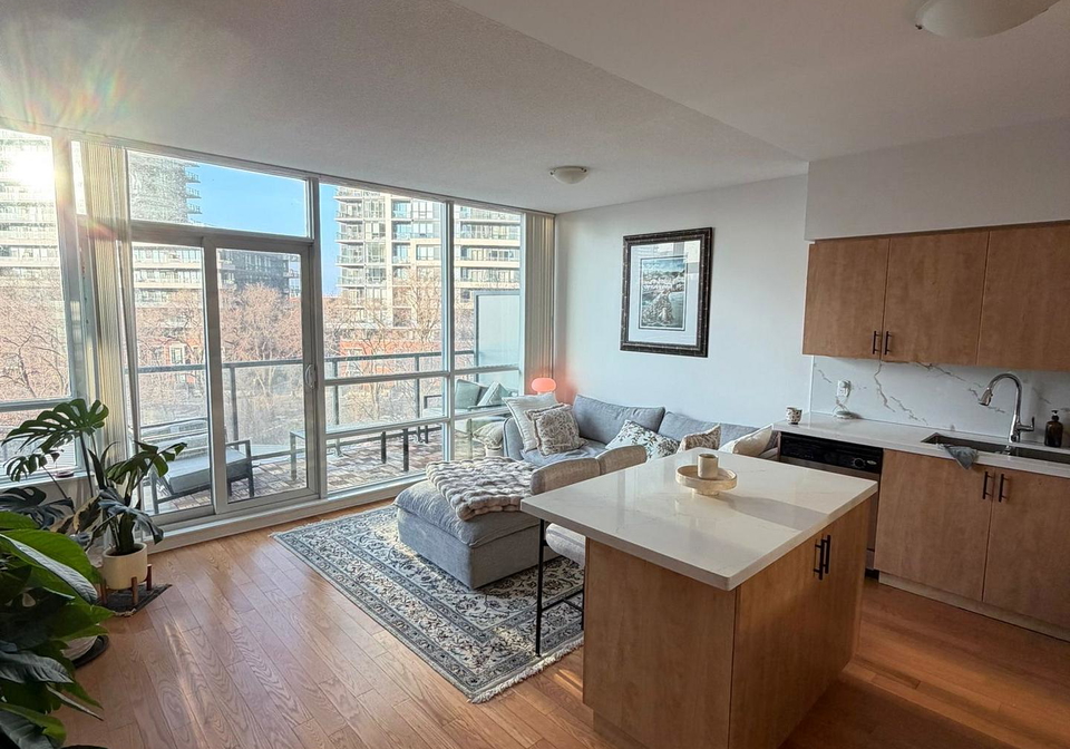 2230-lakeshore-boulevard-w-etobicoke-ontario-w12846332