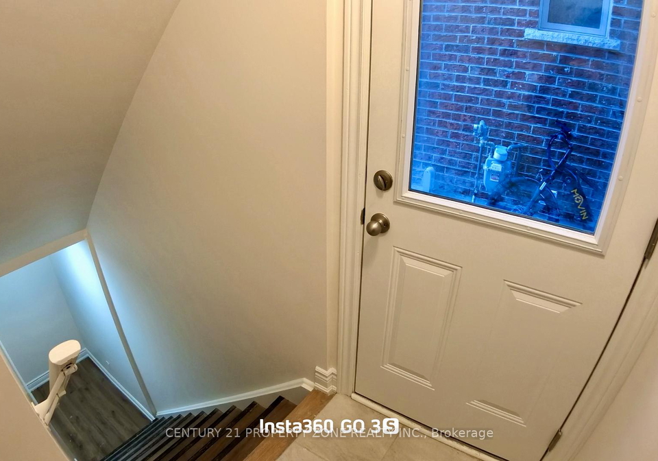 13-junior-road-brampton-ontario-w12846340