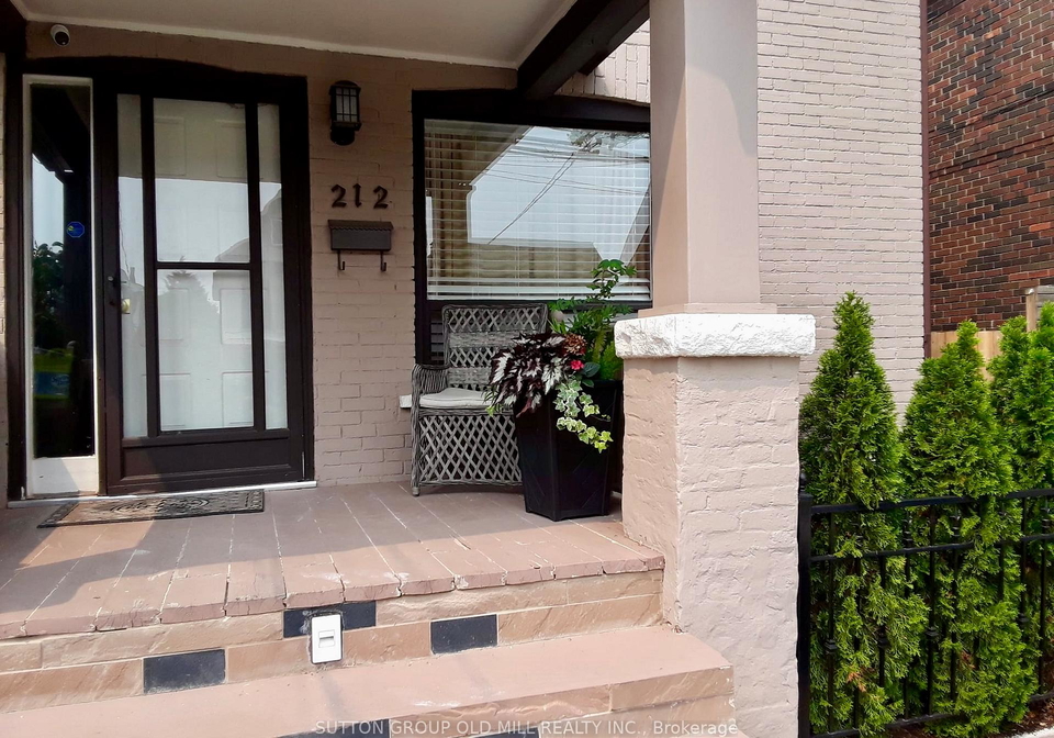212-maria-street-toronto-ontario-w12846688