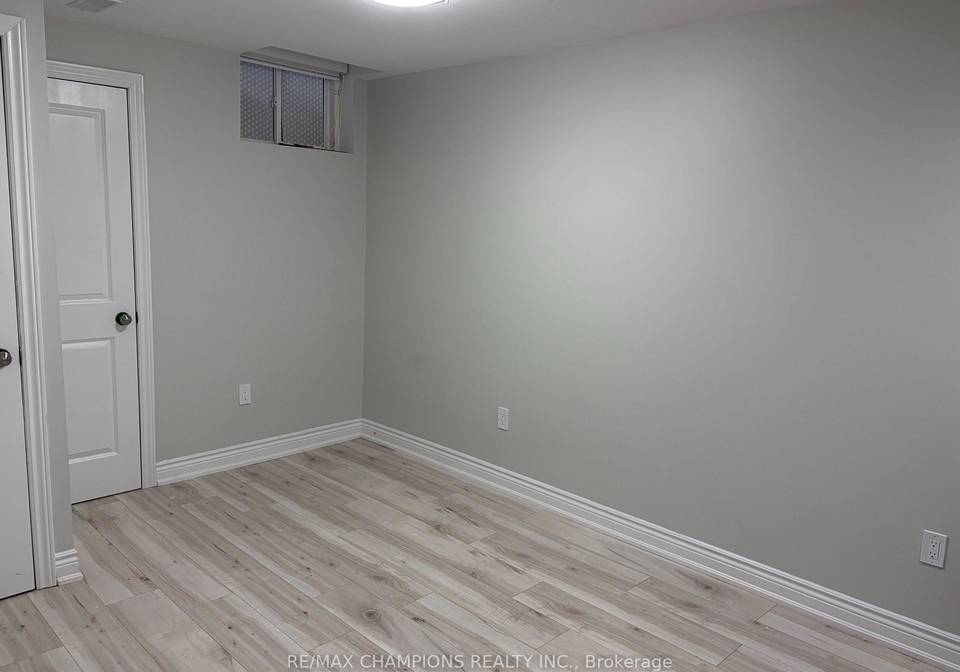 31-folgate-crescent-brampton-ontario-w12846758