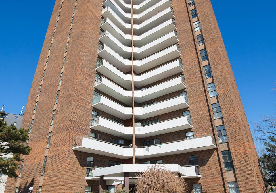 3025-queen-frederica-drive-mississauga-ontario-w12846822