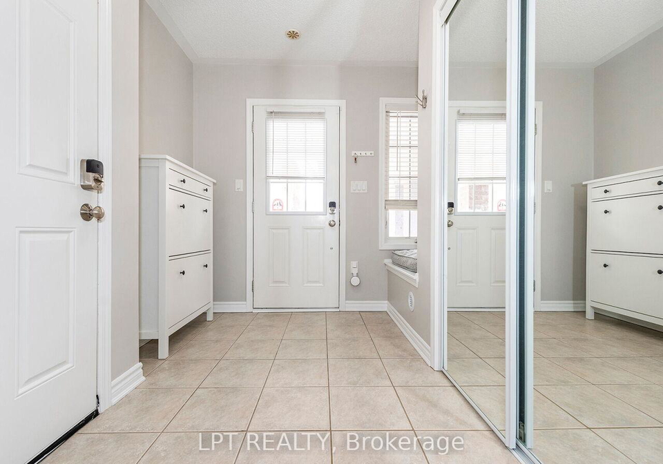 1585-leblanc-court-milton-ontario-w12847592