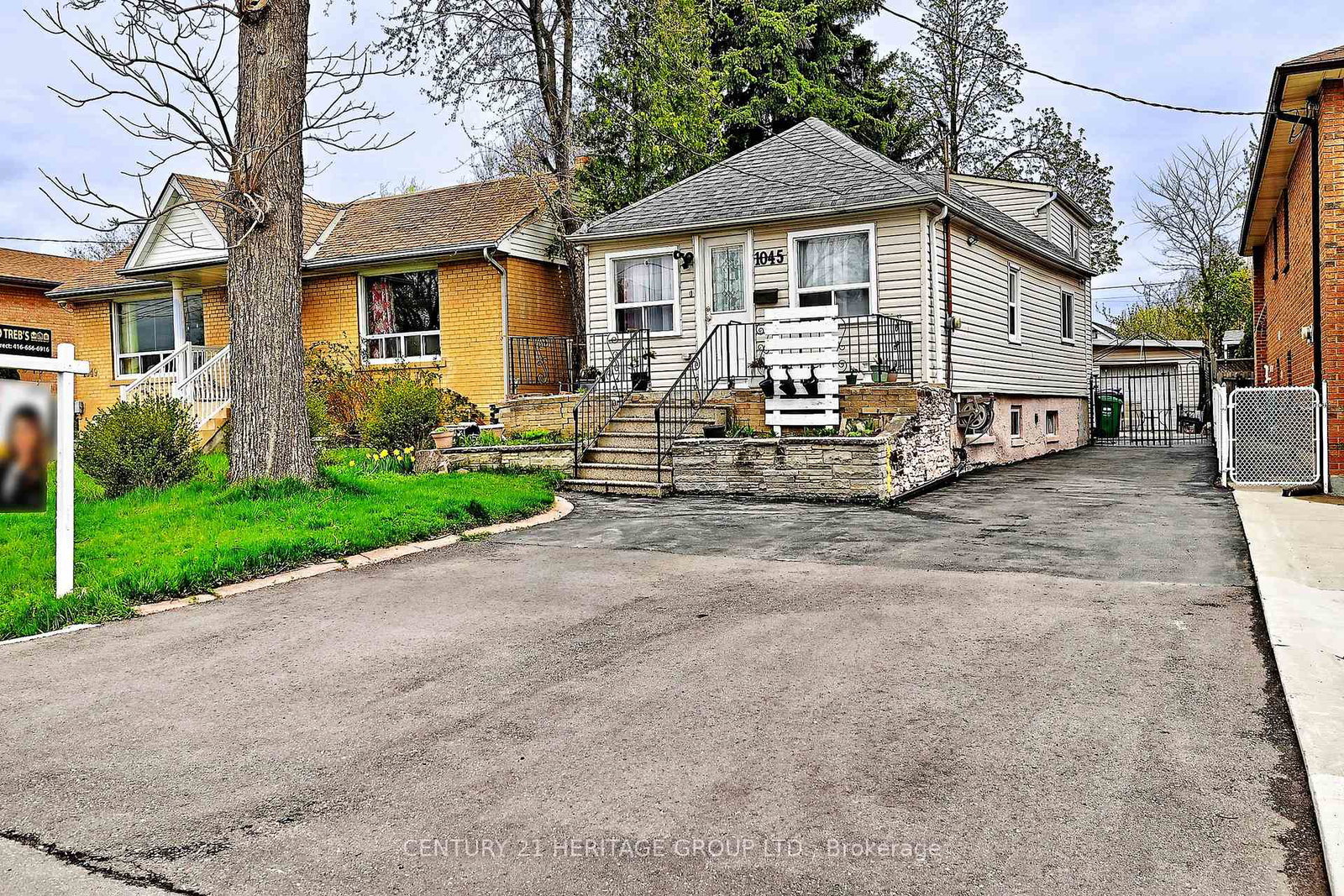 1045-east-avenue-mississauga-ontario-w12847900