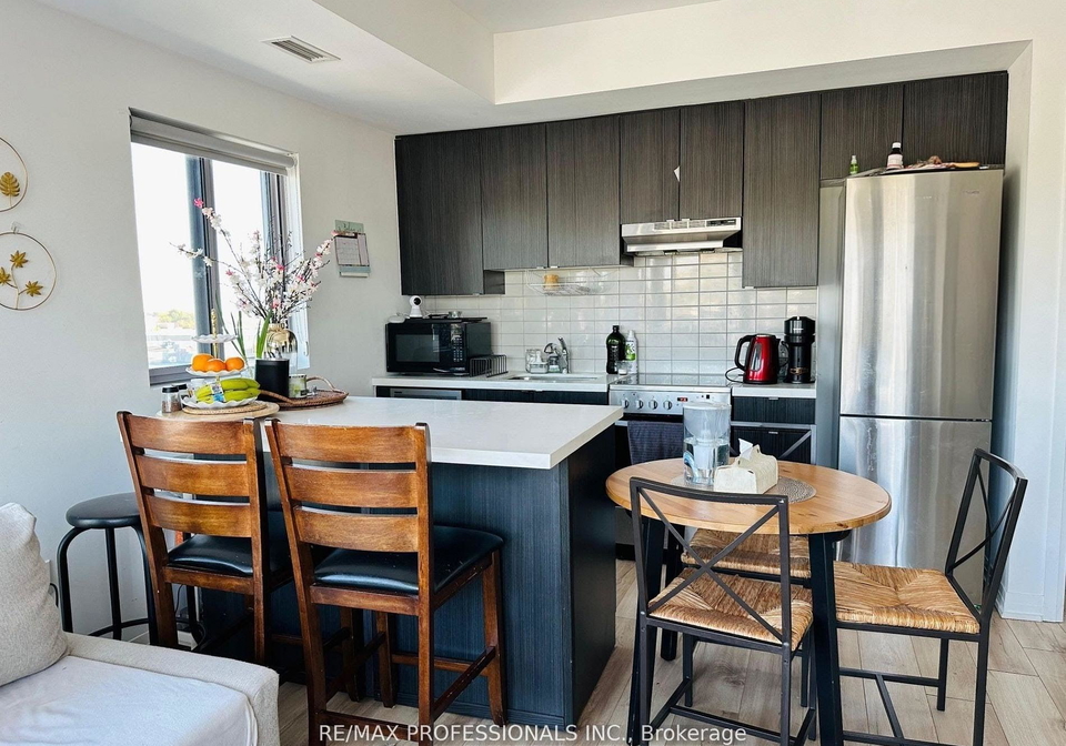 408-browns-line-e-etobicoke-ontario-w12848014