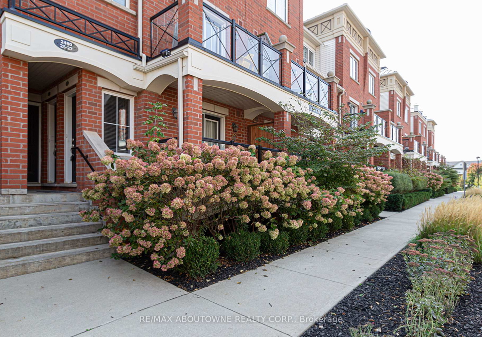2480-post-road-oakville-ontario-w12848066