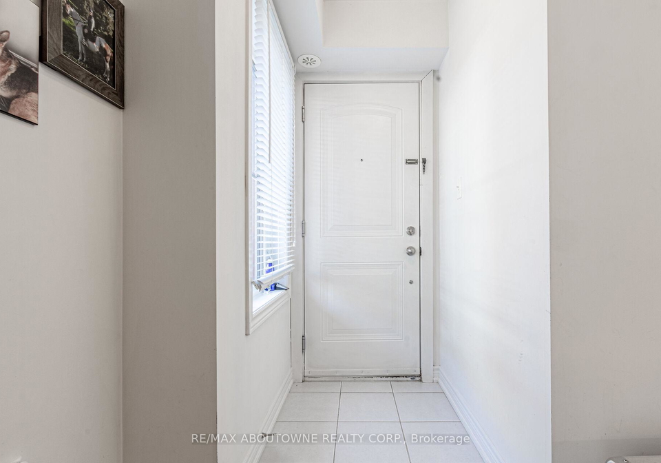 2480-post-road-oakville-ontario-w12848066