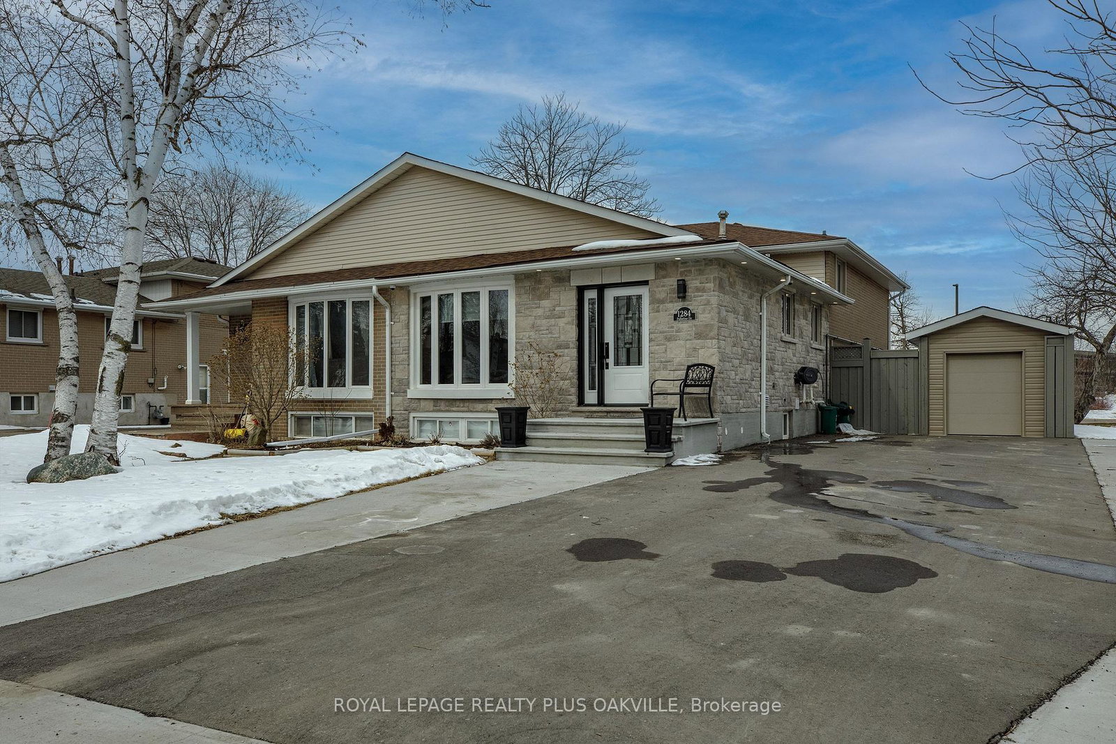 1284-pallatine-drive-oakville-ontario-w12849024