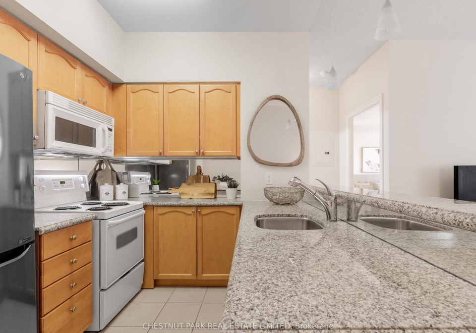 2119-lake-shore-boulevard-w-etobicoke-ontario-w12849530