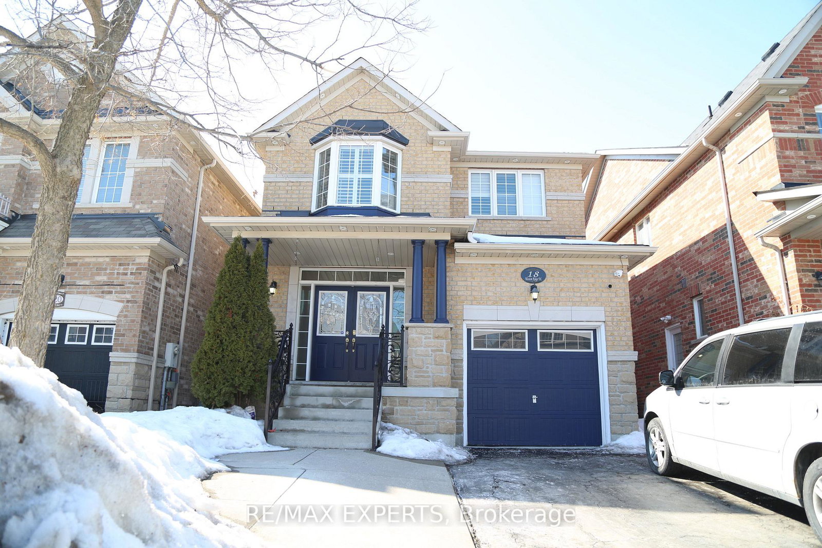 18-mission-ridge-trail-brampton-ontario-w12849606
