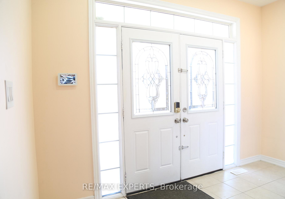 18-mission-ridge-trail-brampton-ontario-w12849606