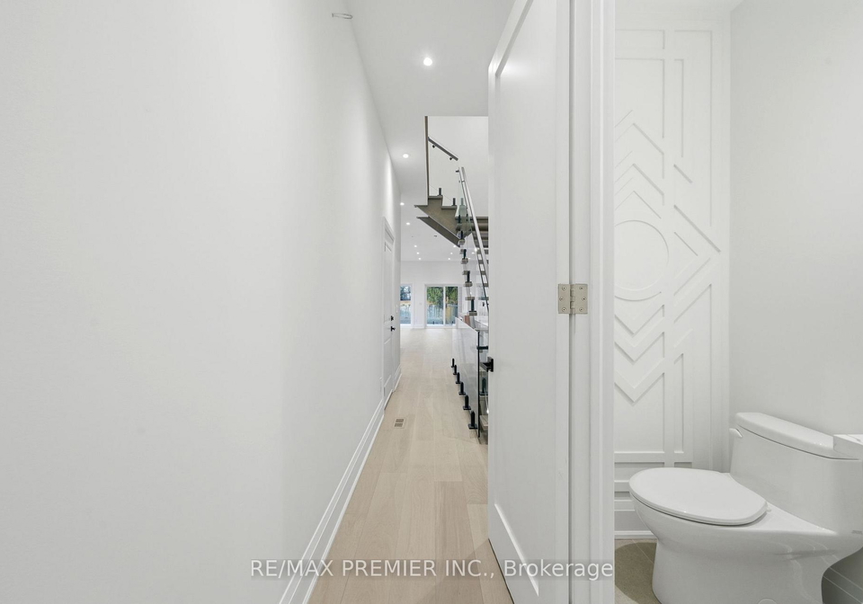 23b-maple-avenue-n-mississauga-ontario-w12849620