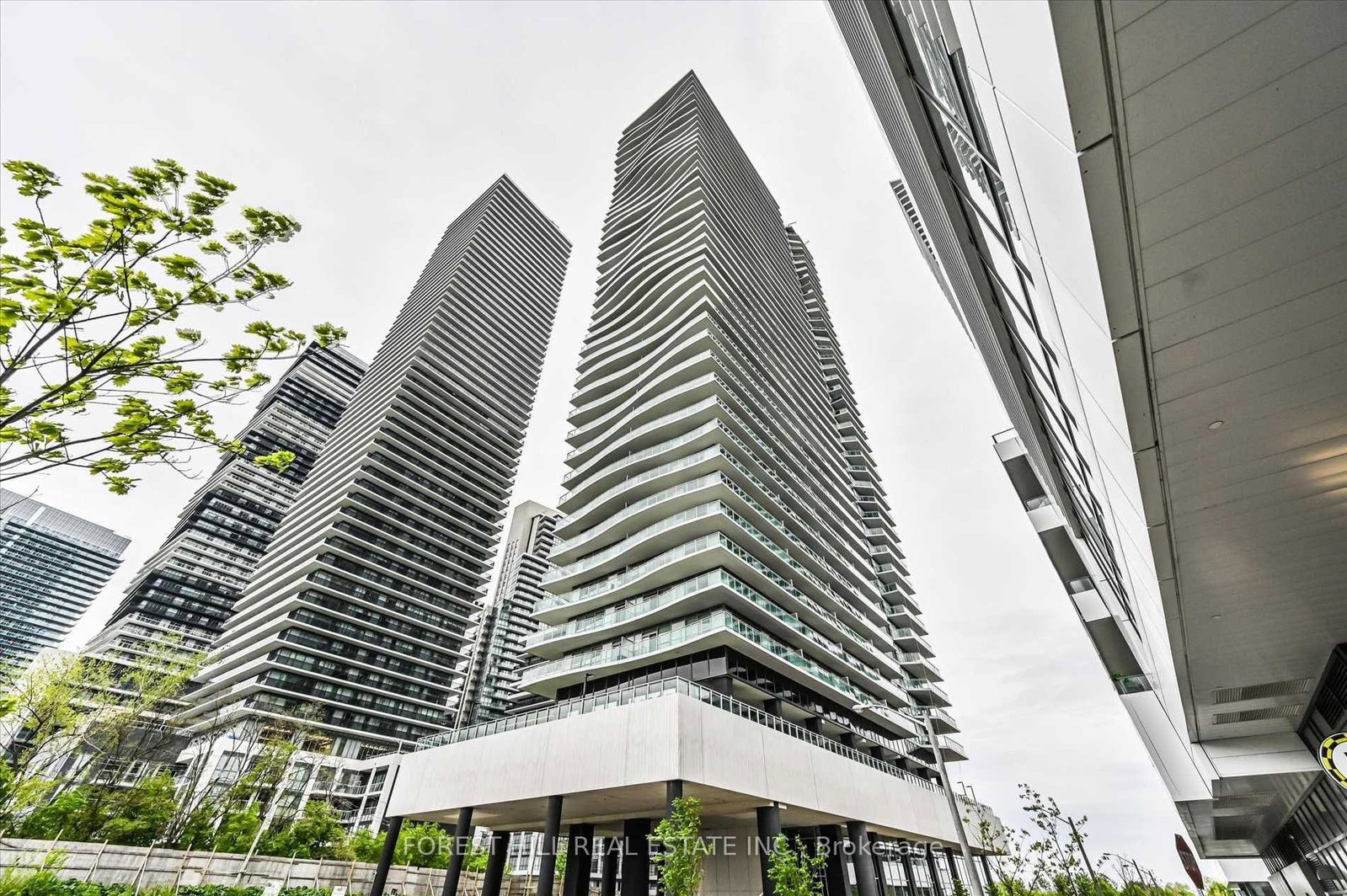 33-shore-breeze-drive-etobicoke-ontario-w12849930