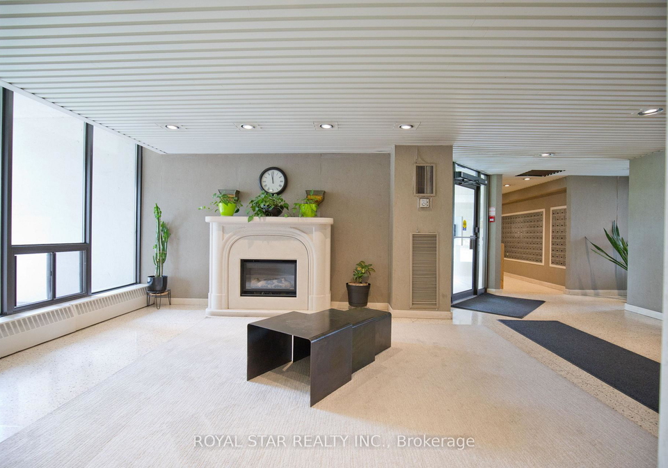 1535-lakeshore-road-e-mississauga-ontario-w12849960