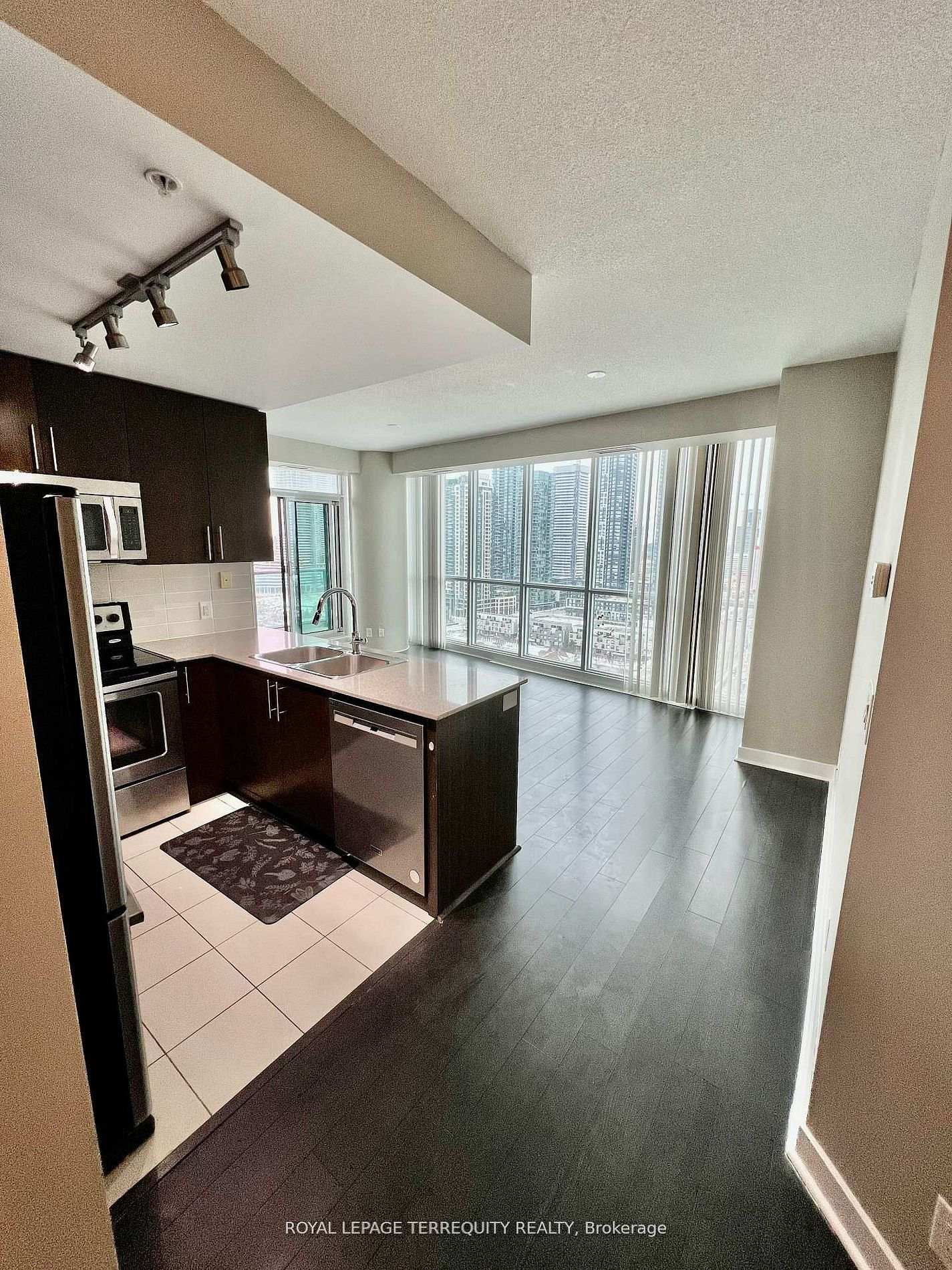 3985-grand-park-drive-mississauga-ontario-w12850076