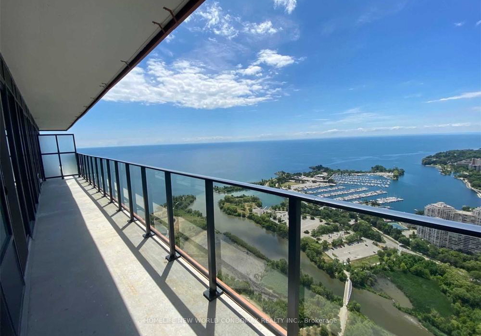 30-shore-breeze-drive-etobicoke-ontario-w12850084