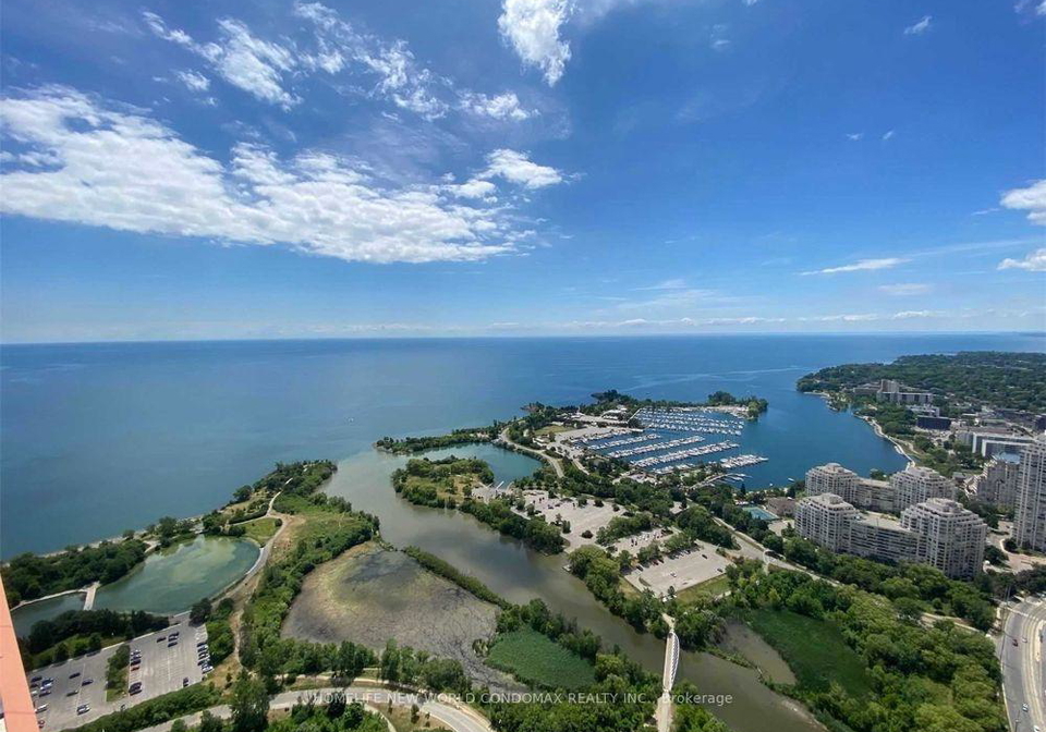 30-shore-breeze-drive-etobicoke-ontario-w12850084