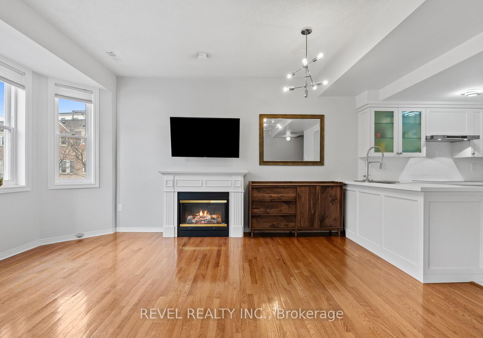 760-lawrence-avenue-w-north-york-ontario-w12850088