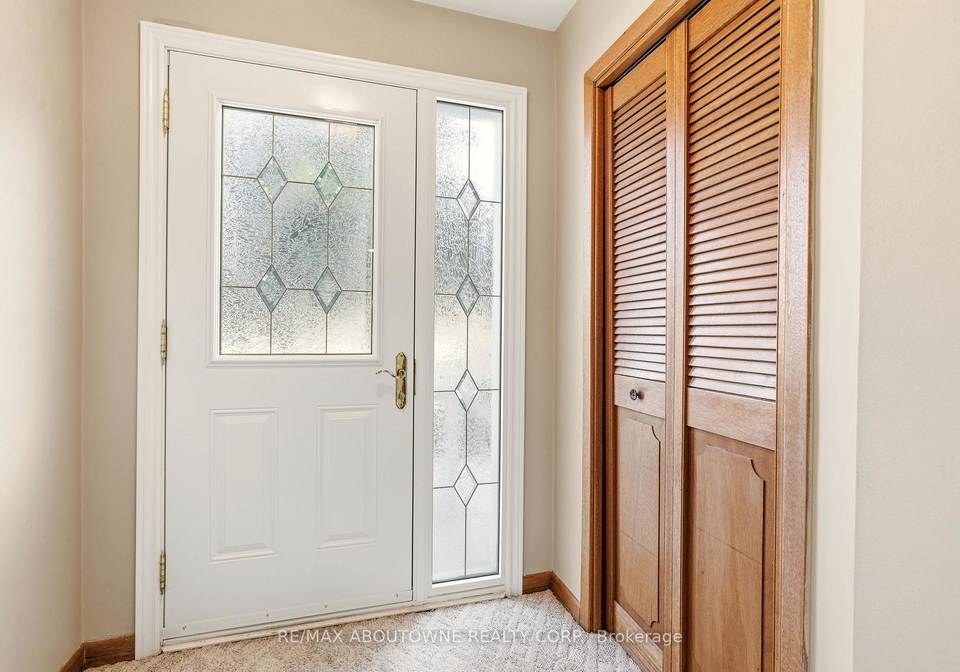 1015-syeston-court-mississauga-ontario-w12850128