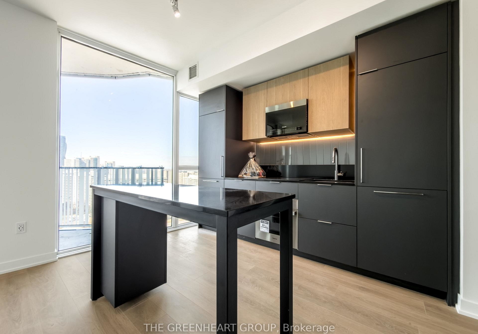 1-fairview-road-mississauga-ontario-w12850236