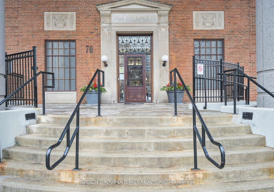 70-high-park-avenue-toronto-ontario-w12850430
