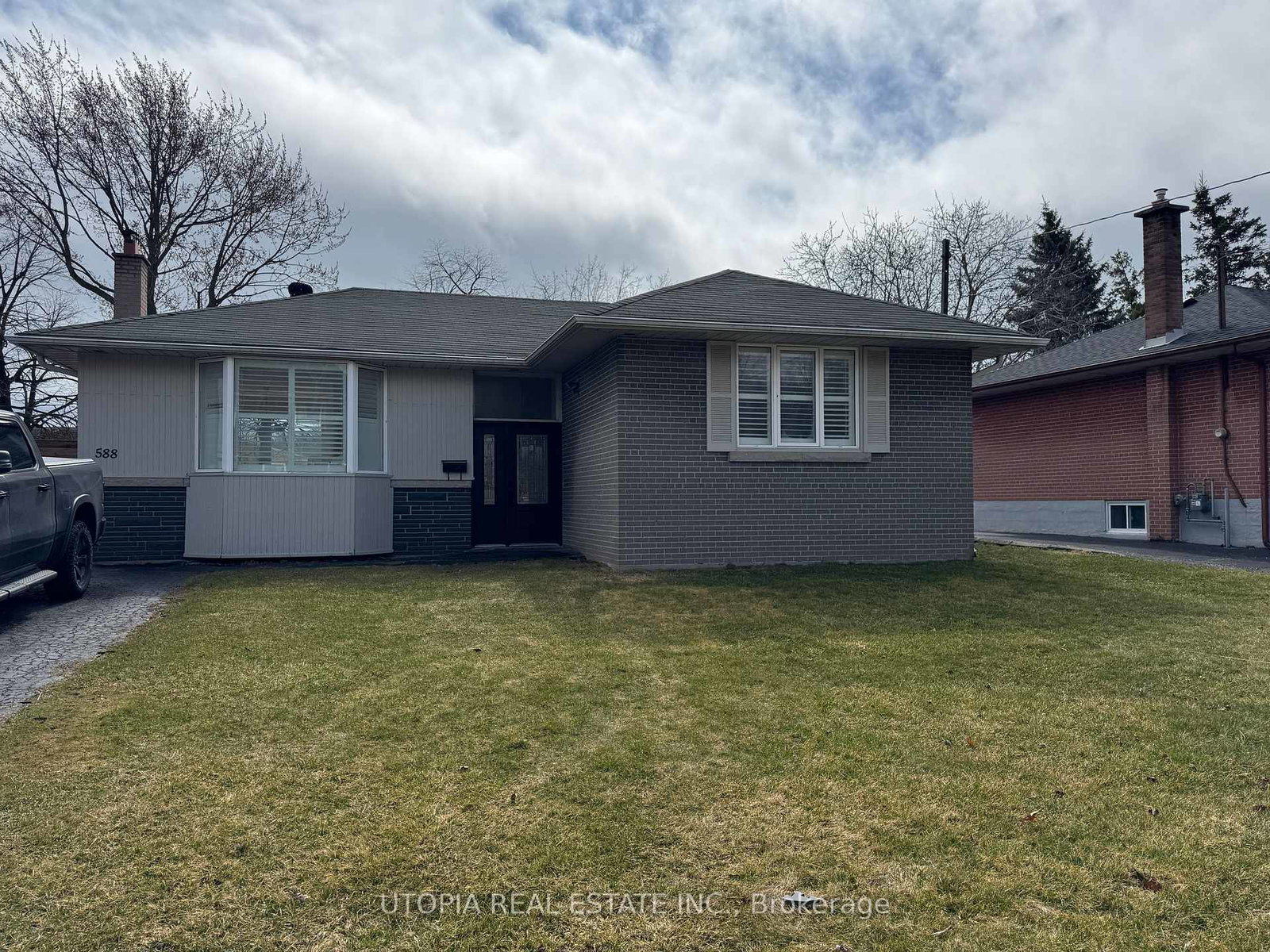 588-wildwood-drive-oakville-ontario-w12850474
