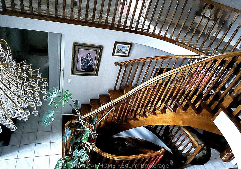 32-creston-road-north-york-ontario-w12850506