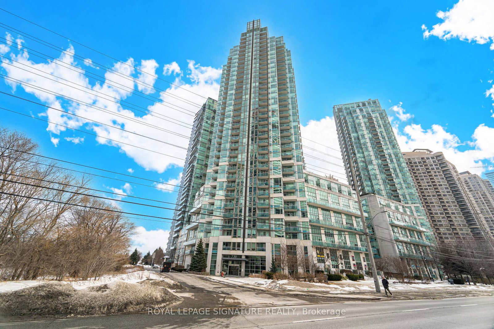 220-burnhamthorpe-road-w-mississauga-ontario-w12851130
