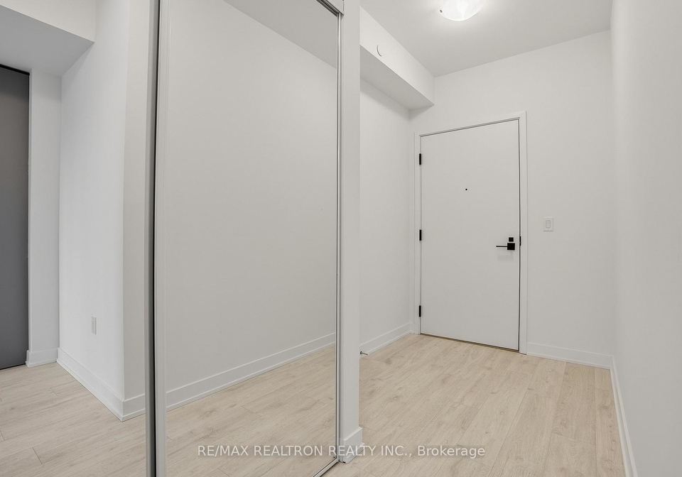 500-plains-road-e-burlington-ontario-w12851450