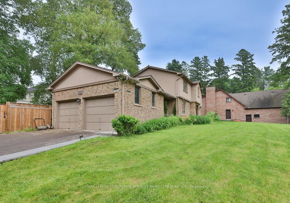386-pinetree-way-mississauga-ontario-w12851590