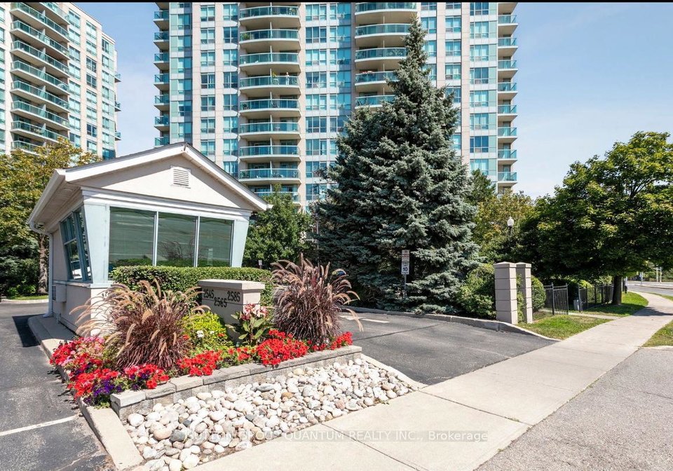 2545-erin-centre-boulevard-mississauga-ontario-w12852300