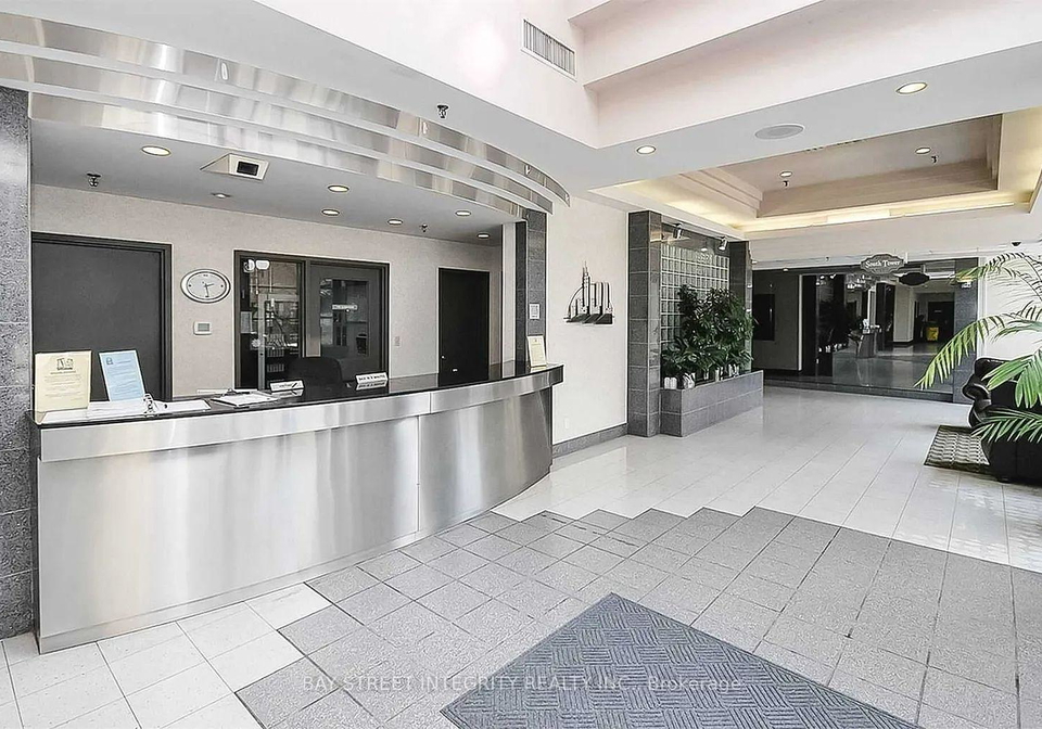 265-enfield-place-mississauga-ontario-w12852682