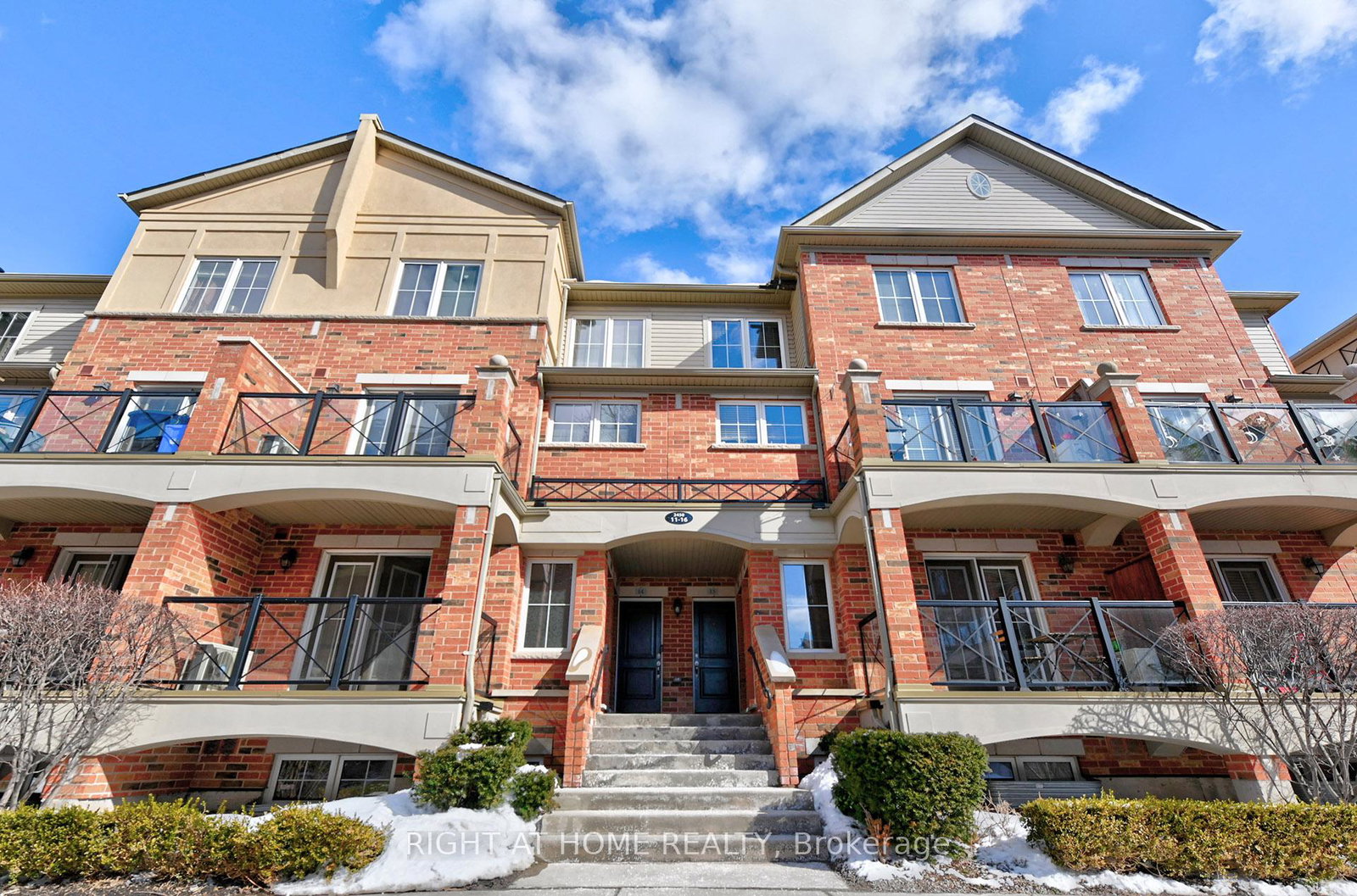 2450-post-road-oakville-ontario-w12853064