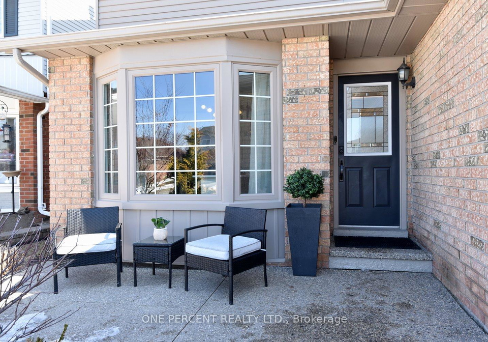 2211-hunt-crescent-burlington-ontario-w12853080