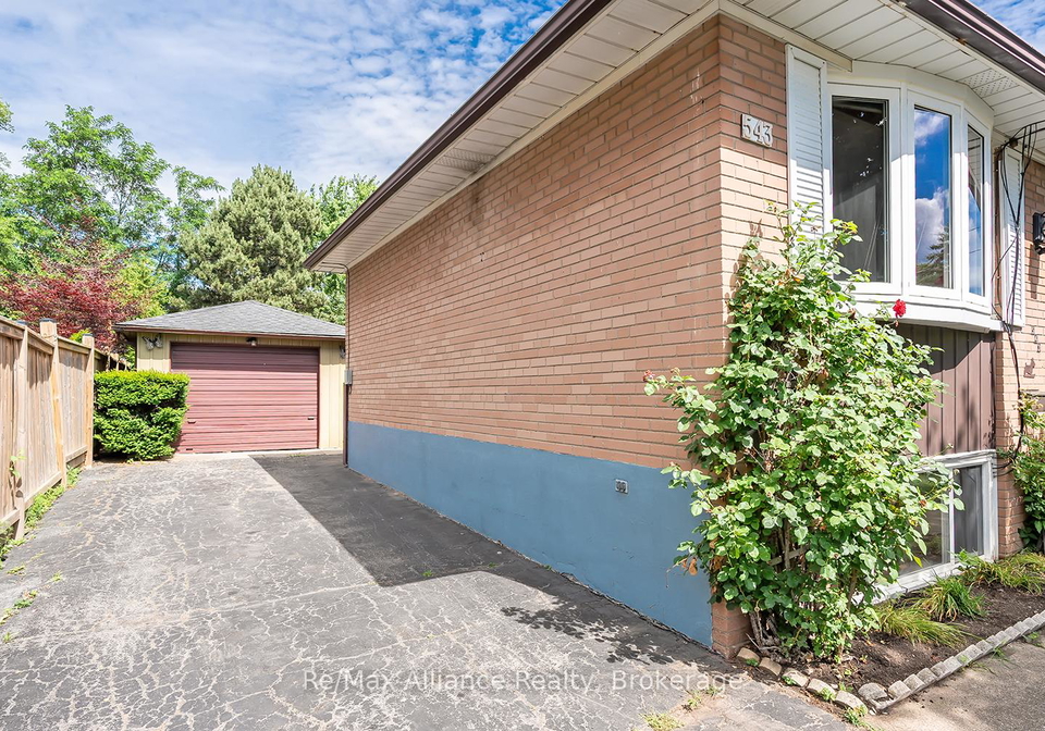543-pinegrove-road-oakville-ontario-w12853856