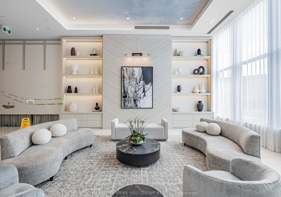 1063-douglas-mccurdy-comm-circle-mississauga-ontario-w12854768