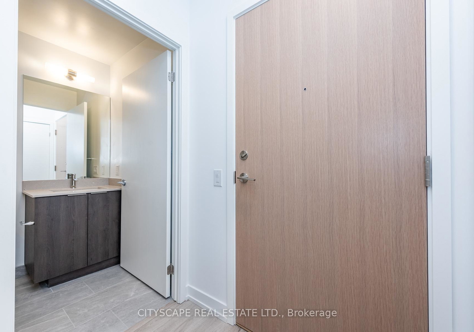 395-square-one-drive-mississauga-ontario-w12854778