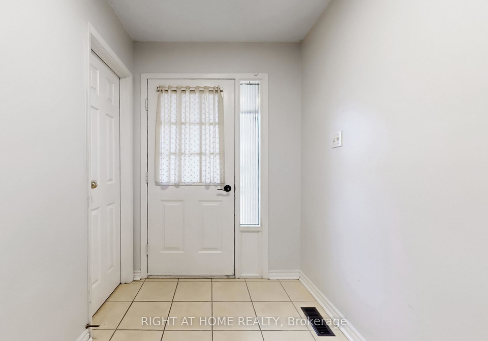 801-edgehill-road-n-mississauga-ontario-w12854840