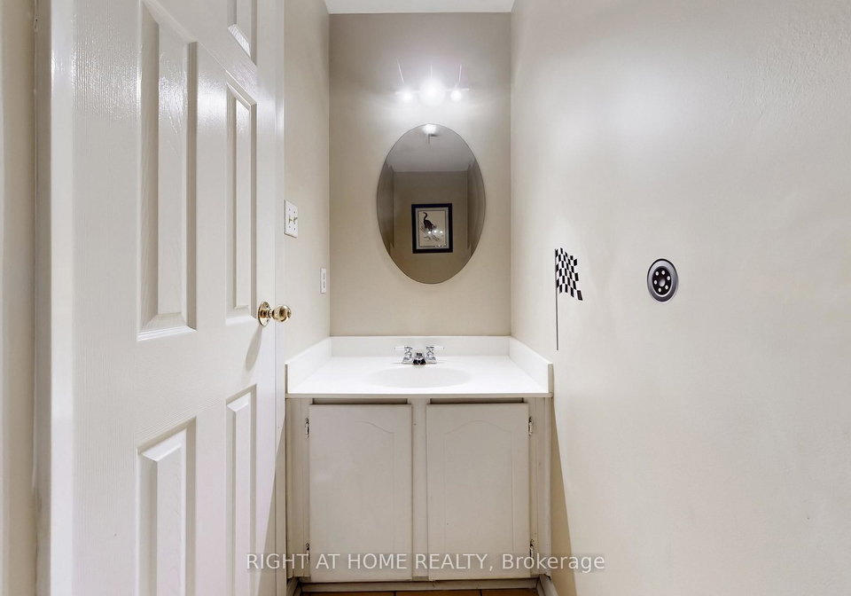 801-edgehill-road-n-mississauga-ontario-w12854840