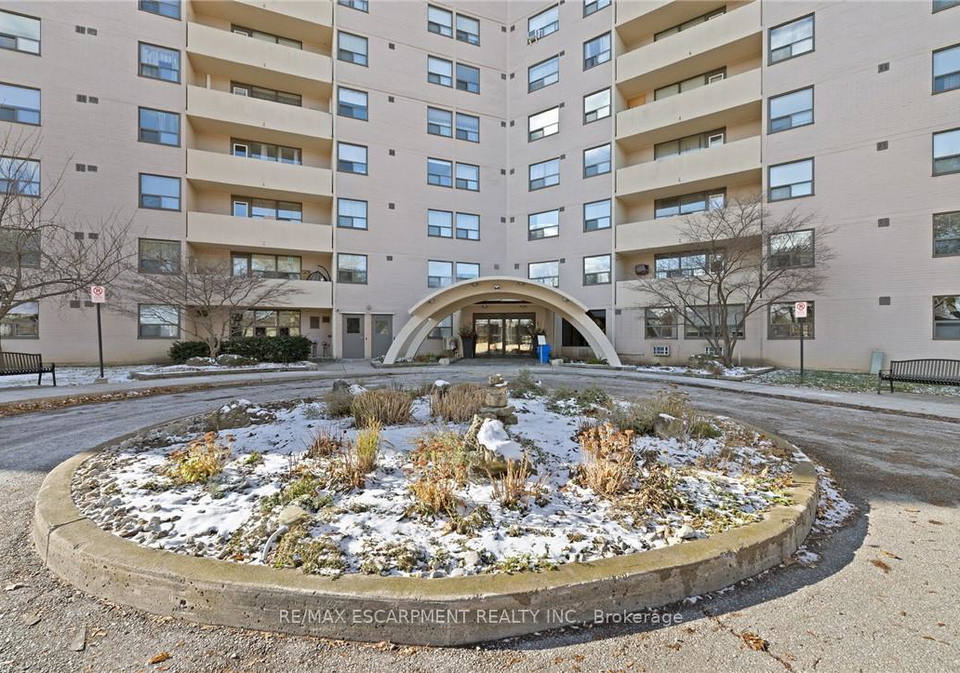 700-dynes-road-burlington-ontario-w12854894