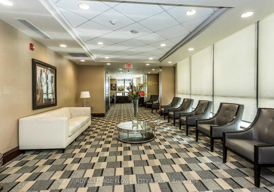 208-enfield-place-mississauga-ontario-w12854934