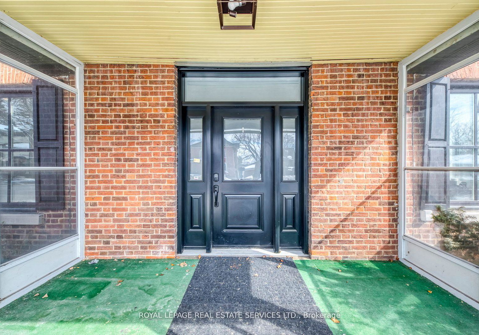 317-queen-street-s-mississauga-ontario-w12855010