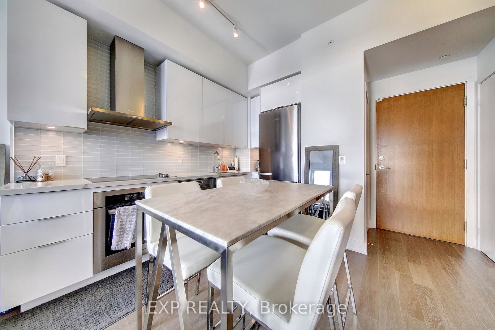 30-shore-breeze-drive-etobicoke-ontario-w12855632