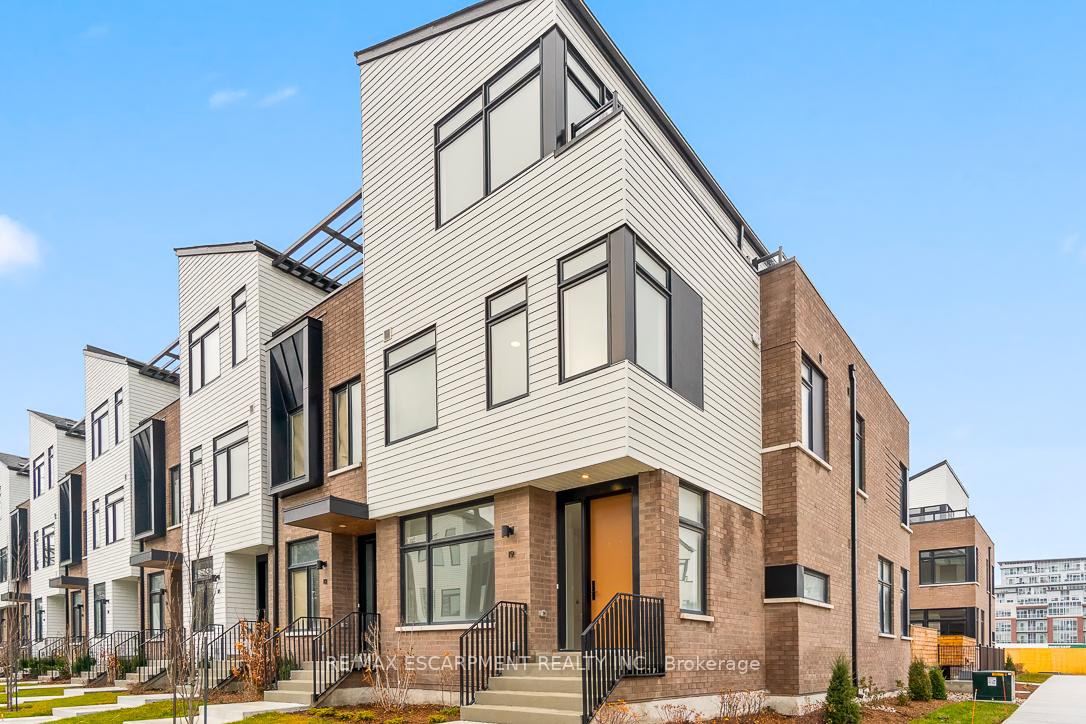 20-lou-parsons-way-mississauga-ontario-w12855704