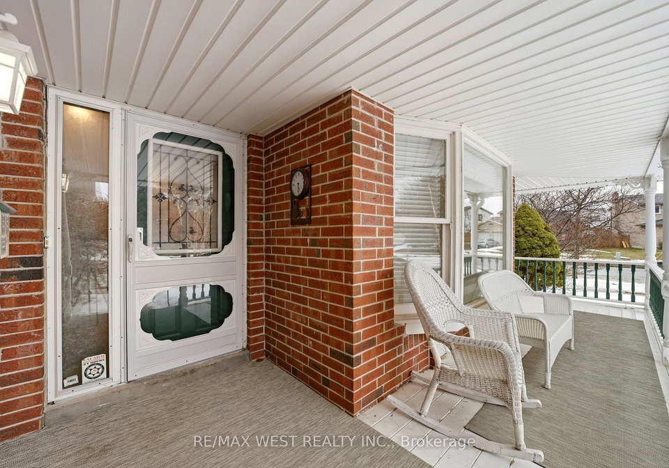 690-robertson-crescent-milton-ontario-w12856378