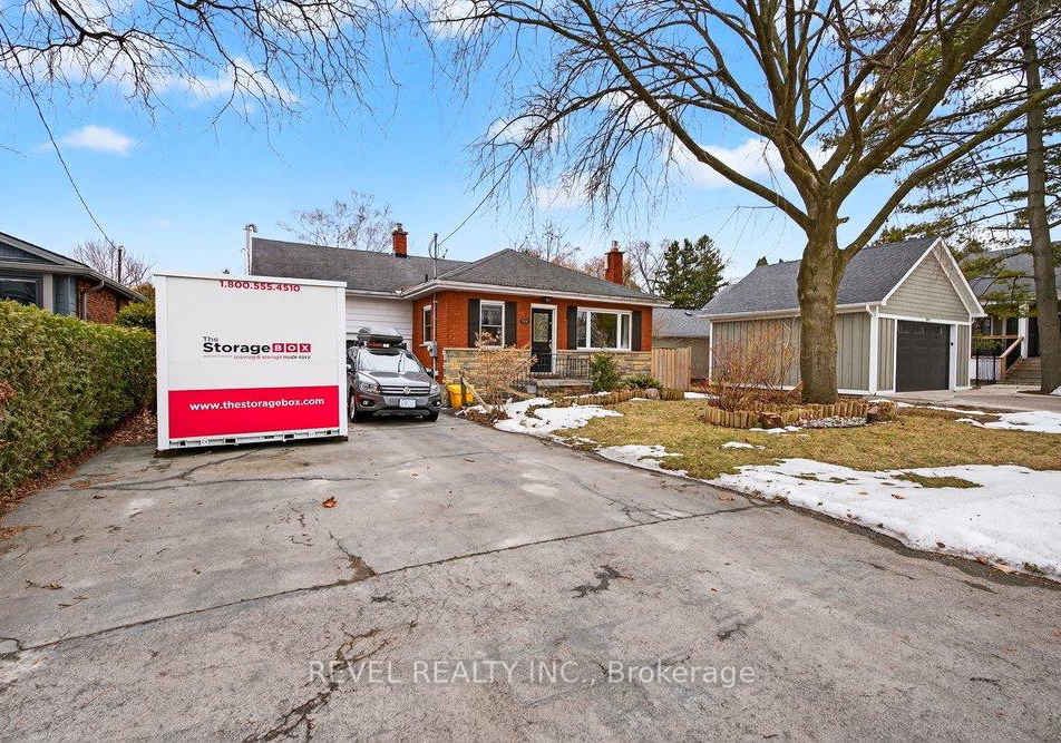 399-pepper-drive-burlington-ontario-w12856434