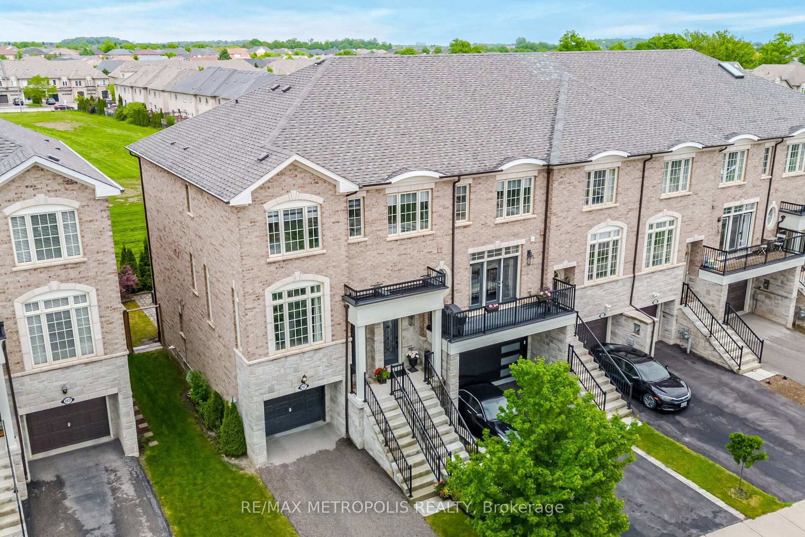 2427-baronwood-drive-oakville-ontario-w12856458